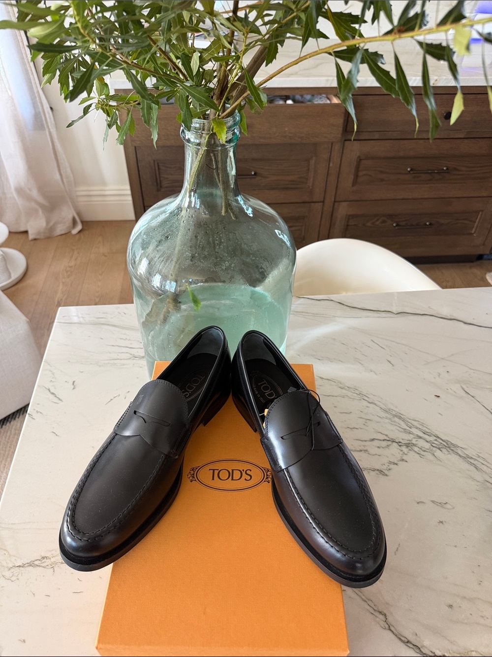 Tod's Black Leather Loafers for Men